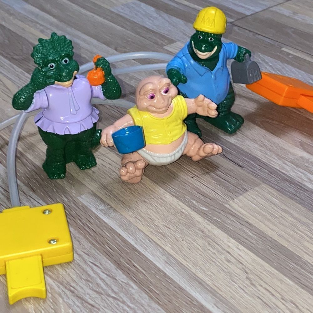 Disney 90s vintage Dinosaur cartoon figures air pump action McDonald’s toys - Picture 7 of 7
